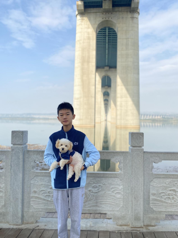 东校区八1班 金铭泽