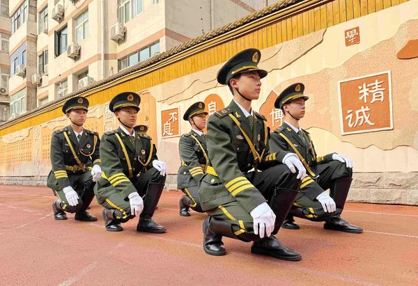 7练习蹲下与起立 7练习蹲下与起立