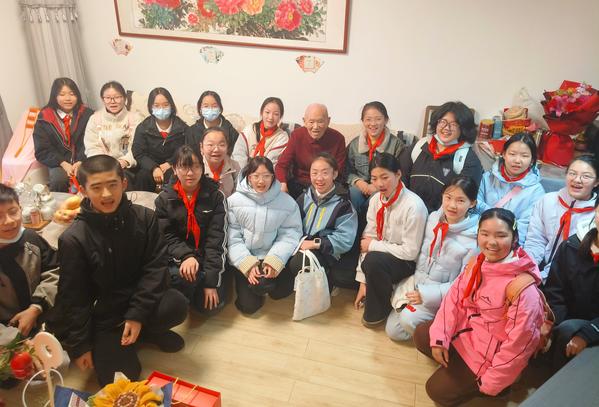 看望孟昭德老先生 (8)