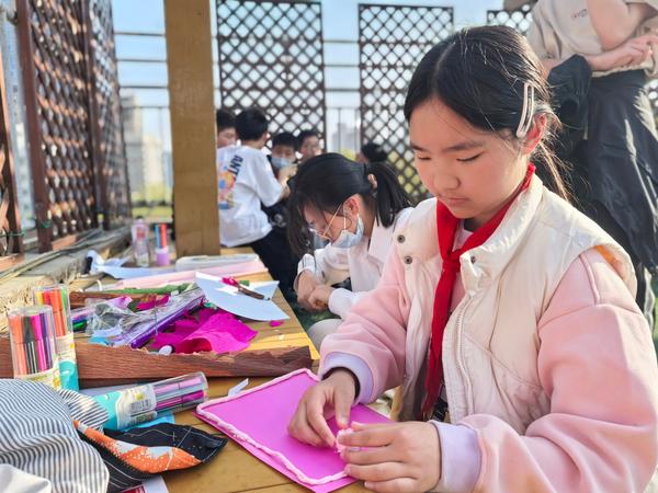 学生积极参与活动5